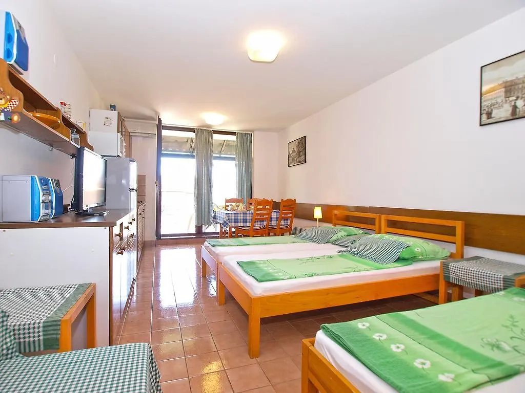 Marčana Apartment Stipe 1444